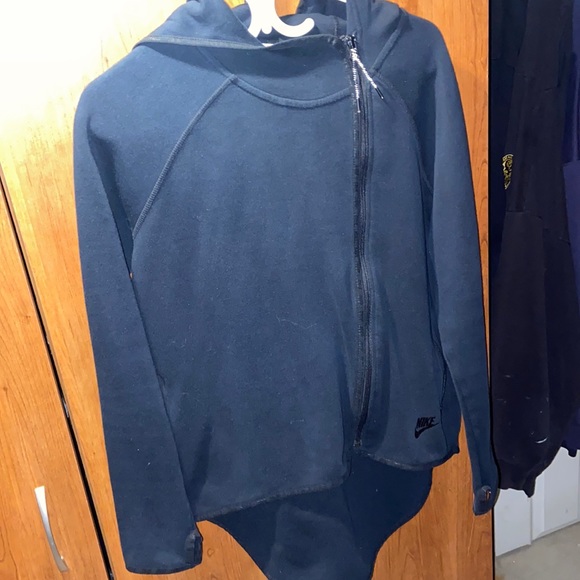 Nike Women’s Tech Fleece Cape Fleece Jacket Black - Picture 1 of 3